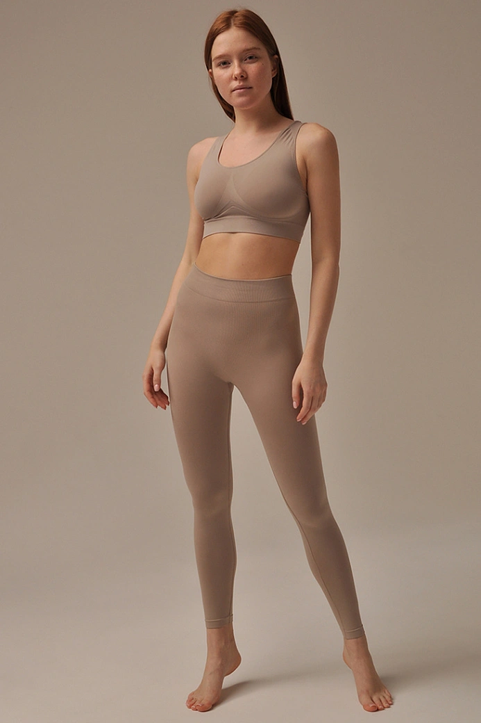 Моделирующие леггинсы с эффектом ''push up''